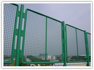 框架護(hù)欄網(wǎng)