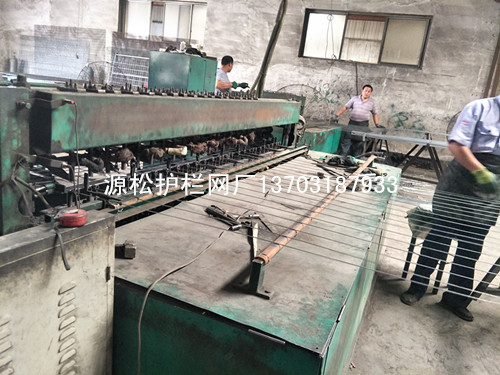 護欄網(wǎng)生產(chǎn)工藝