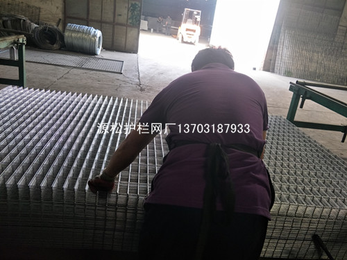 護欄網(wǎng)生產(chǎn)工藝