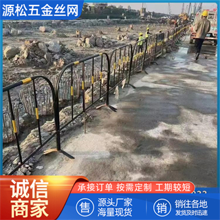 鐵馬護(hù)欄 鐵馬護(hù)欄